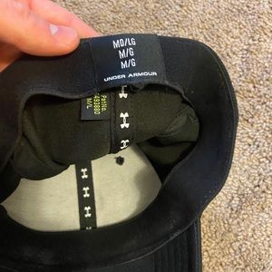 Under Armour black hat